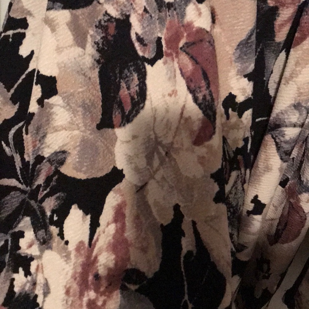 Dress - Picture 4 of 4